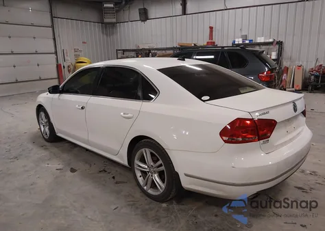 2013 Volkswagen Passat 3.6L V6 Sel Premium из США, поврежденный, VIN 1VWCM7A38DC042386